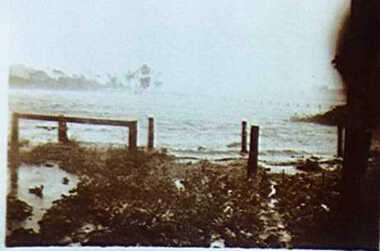 Photograph, 1934 Dec - Pound Creek - tidal floods - pig paddock - side of house - Henderson property