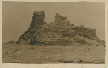 000285 - Photograph - Eagles Nest - Anonymous