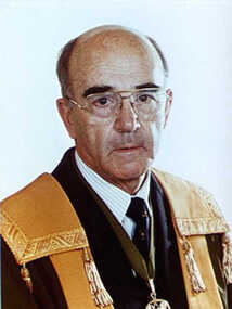000444 - Photograph - 1982 Ken Howsam - President Royal Australian College of Ophthalmologists