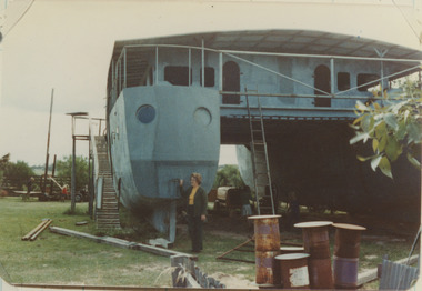 005638 - Photograph - c1978 - Inverloch - catamaran built in Short St - from N Durham