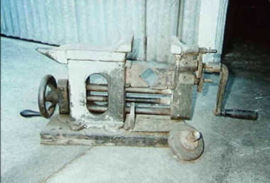 000539 - Photograph - Inverloch - Clyde Newton's multimachine - from Clyde Newton