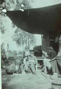 000552 Photograph - Camp - Clive and Florrie Newton & Red - C Newton