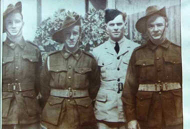 000554A Photograph - Gordon Newton, William Newton, Clive Newton, Father - C Newton