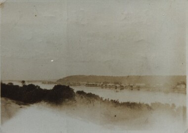 000554B Photograph - Lakes Entrance 1930's - C Newton