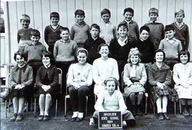 000873 - Photograph - 1964 - Inverloch - Inverloch State (Primary) School grades 5B and 4 - from Hazel Swift