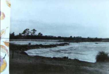 000643 Photograph - 1973 - Retaining wall - from Ruth Tipping