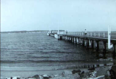 000646 Photograph - 1973 - Pier - from Ruth Tipping