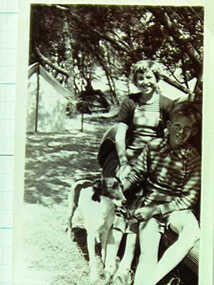 000393 - Photograph - Inverloch - Noelle Muldoon - Barry John Muldoon - Dog-Tweedie - from Noelle Green