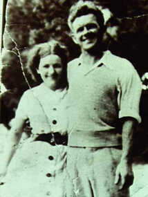 000396 - Photograph - Alice and Tom Evans - buried Inverloch - from Noelle Green