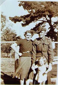 000386 - Photograph - Gwen (Evans) Muldoon - Bill Evans - Noelle Muldoon - from Noelle Green
