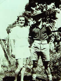 000401 - Photograph - Gwen Evans and Ian Evans - from Noelle Green