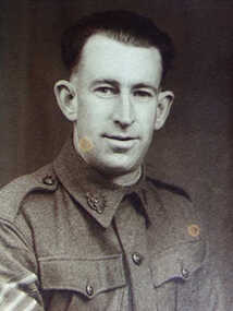 000427 - Photograph - Inverloch - Geoffrey Muldoon Sr in uniform - from Noelle Green