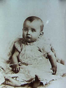 000429 - Photograph - Cam, uncle by marriage - Benalla - Ewen Campbell Gibson m = Hoysted - from Noelle Green