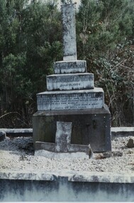 000688 - Photograph - 1997 - Anderson Inlet Cemetery, Inverloch - William Goddard Brown Grave - from Ken Howsam