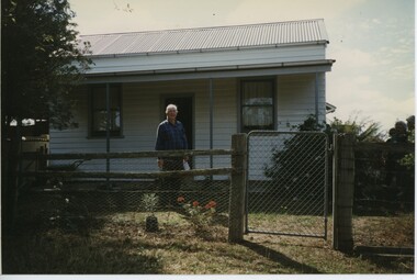 000702 - Photograph - 1997 - Bena - Ray Irving in front of his Cottage