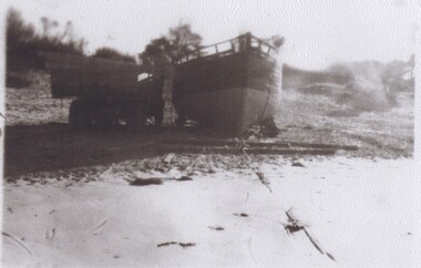 004415 - Photograph - Ripple next bulldozer - from Bob Young