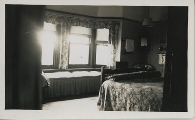 000933 - Photograph - Pine Lodge bedroom - from Hazel Swift