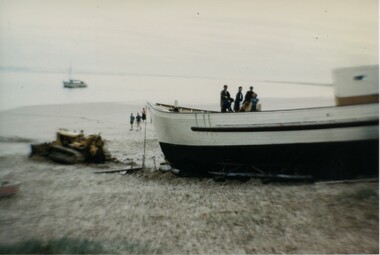 000945 - Photograph - Inverloch - Young's boat - Ripple II- from Glenda Murray