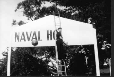 001214 Photograph - 1942 - Inverloch - Pine Lodge Naval Hospital Sign writer - from T E Davis