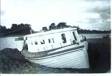 001257 - Photograph - The Vivid - boat - from Islay Goad