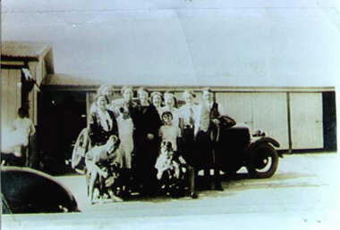 001030 - Photograph - Inverloch - Pine Lodge - garages - group photo - from James Wyeth
