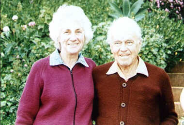001060 - Photograph - July 1989 - Redcliffe - Eulalie and Os Brewster - from Eulalie Brewster