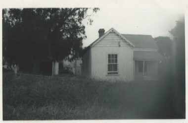 001508 Photograph - circa1906 - The Pill House - Scarborough Street, Inverloch - from Lois Swift