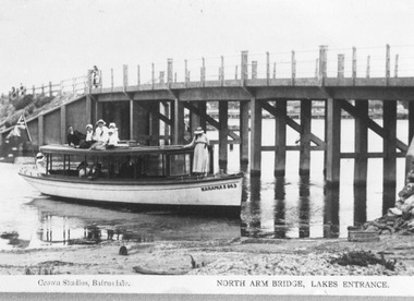 Photograph - Maranui 2, Tourist launch  c1917, Crown Studios Bulmer, 1917c