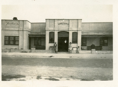 Photograph - Heyfield House Lakes Entrance  c1935, c1935