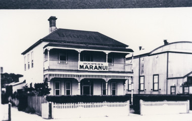 Photograph - Maranui Guest House Lakes Entrance Victoria  c1946