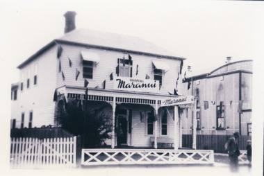 Photograph - Maranui Guest House Lakes Entrance Victoria c1956, 1956c