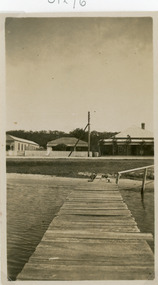 Photograph - Venga Guest House Lakes Entrance   c1920
