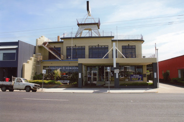 Photograph - Glenara Motel Lakes Entrance  2008