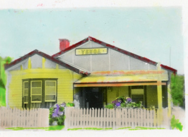 Photograph - Venga Guesthouse Lakes Entrance   c1940