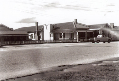 Photograph - Robin Hood Inn, 1950c