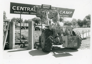 Photograph - Carpenter's Central Motor Camp sign demolition, Lakes Post Newspaper, 1994