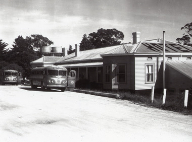 Photograph - Kalimna Hotel, 1960c