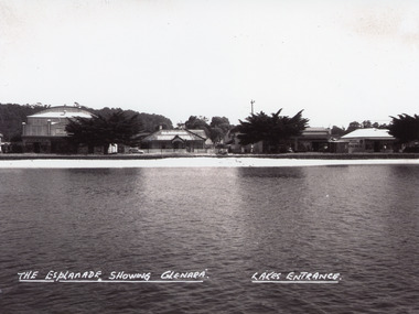 Photograph - Glenara Guest House Lakes Entrance   c1935, Bulmer H D