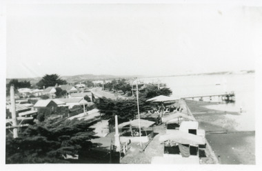 Photograph - Esplanade Lakes Entrance, Rodman, George, 1950c