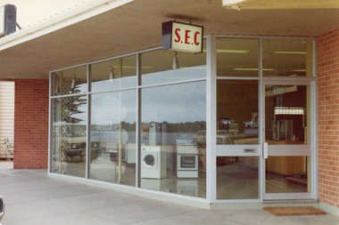 Photograph - State Electricity Office, State Electricity office, 247 Esplanade . Lakes Entrance Victoria, 1978