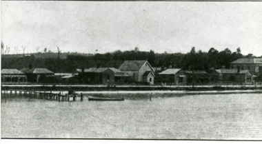 Photograph - Foreshore Lakes Entrance  c1910