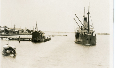Postcard - SS Wyrallah, c1920