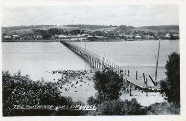 Postcard - Footbridge, Bulmer HD, 1940c