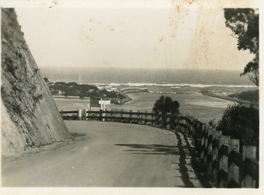 Postcard, Bulmer H.D, 1940c