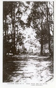 Photograph - Hazel Walk and Tea Rooms at Kalimna. Lakes Entrance 1920's, 1920c