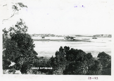 Photograph - Bullock Island Lakes Entrance  c1920