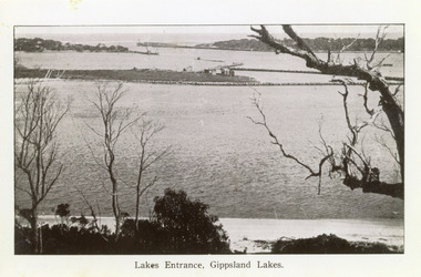 Photograph - The Entrance c1922, Lakes Entrance, Gippsland Lakes, 1922c