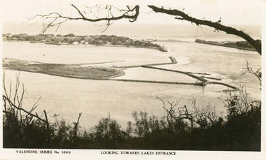 Postcard - Bullock Island  Lakes Entrance Victoria