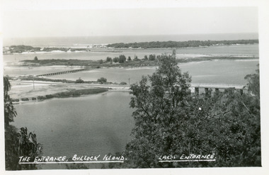 Postcard - Bullock Island Lakes Entrance  c1920, The Lakes Studio