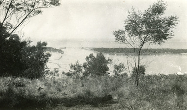 Postcard - The Entrance, 1940c